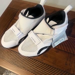 Brand new Nike cycling shoes